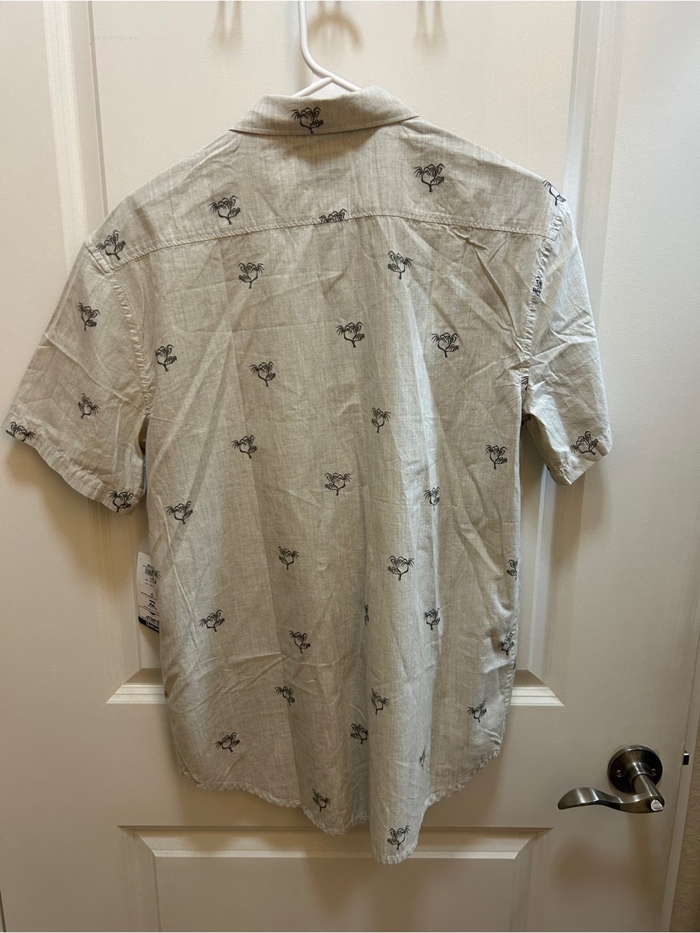 Billabong Men’s Short-Sleeve Button-Down Shirt - Light Beige with Palm Print - Picture 5 of 5